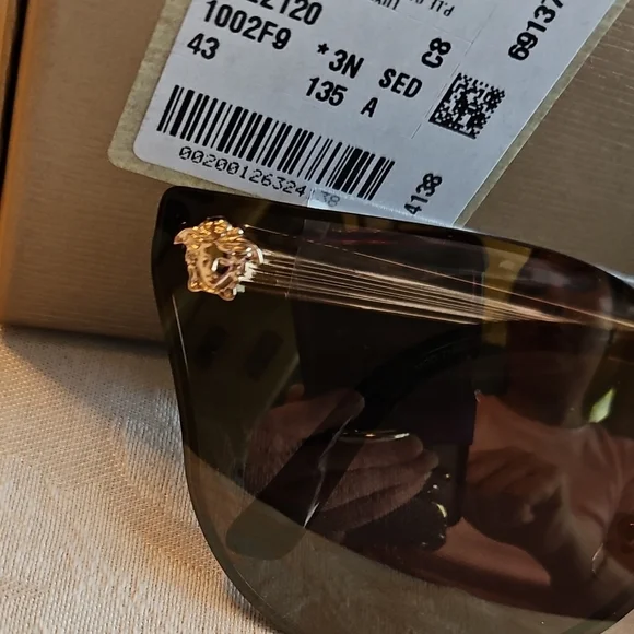 Versace Brown Sunglasses with White Case And Box - Picture 11 of 11